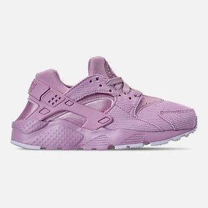 Size 5y NIKE AIR HUARACHE RUN SE CASUAL SHOES